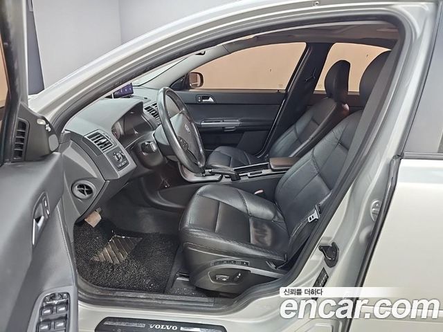 Volvo S40 2009 — photo 14