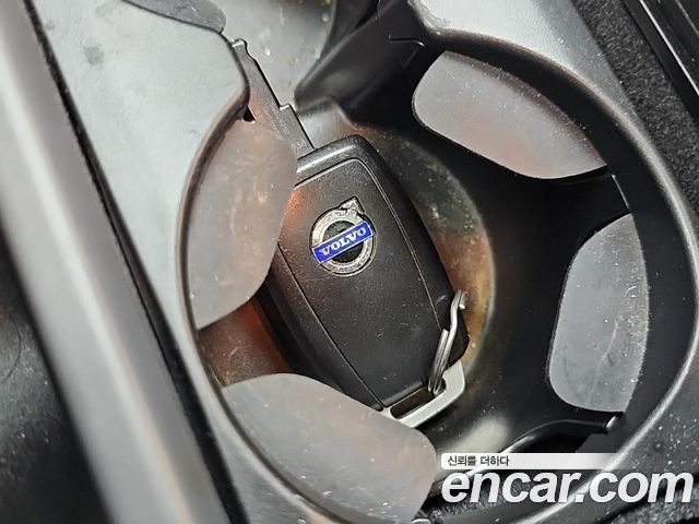 Volvo S40 2009 — photo 15