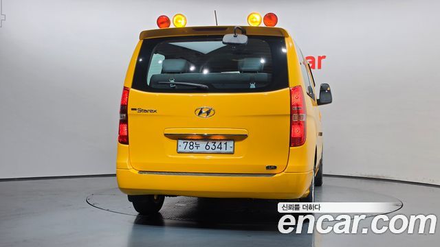 Hyundai Starex 2019 — photo 4