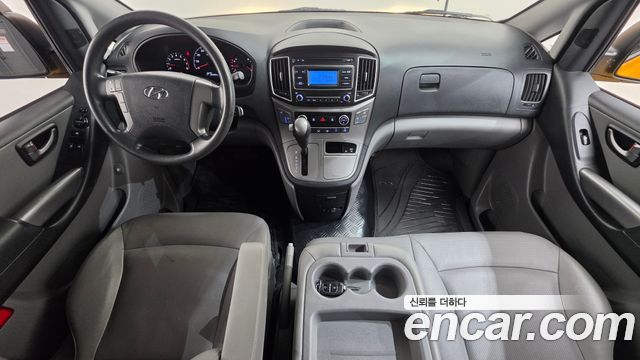 Hyundai Starex 2019 — photo 10