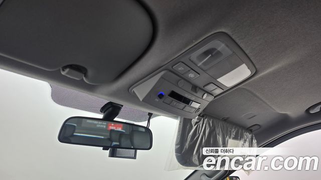 Hyundai Starex 2019 — photo 24