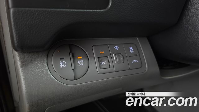 Hyundai Starex 2019 — photo 26
