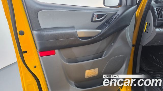 Hyundai Starex 2019 — photo 15
