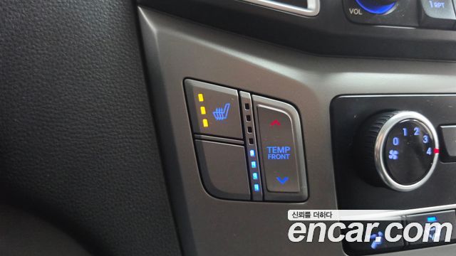 Hyundai Starex 2019 — photo 27