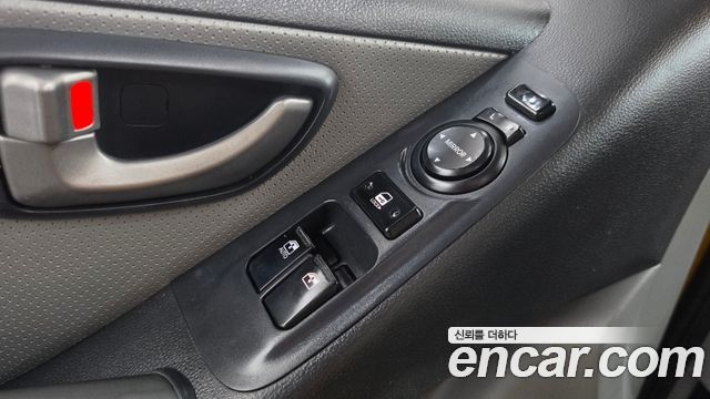 Hyundai Starex 2019 — photo 29