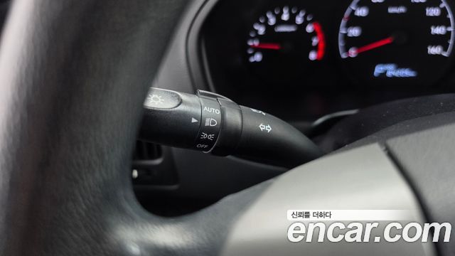 Hyundai Starex 2019 — photo 30