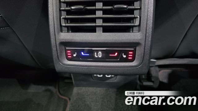 Volkswagen Golf 2025 — photo 25