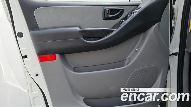 Hyundai Starex 2017 — photo 14