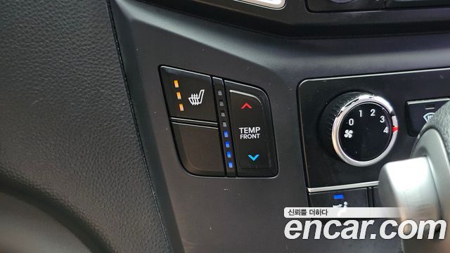 Hyundai Starex 2017 — photo 27