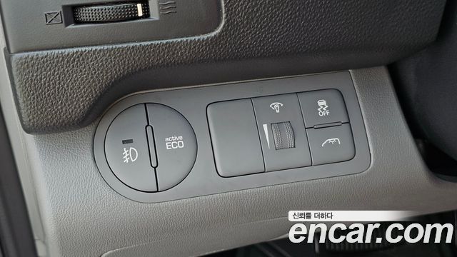 Hyundai Starex 2017 — photo 36