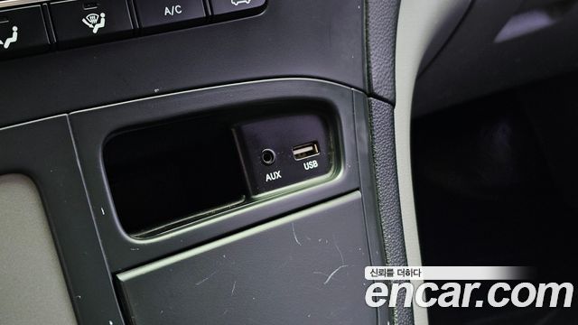Hyundai Starex 2017 — photo 37