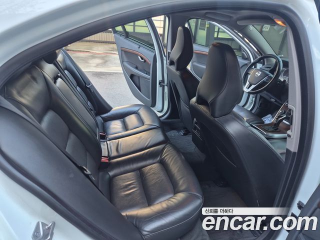 Volvo S80 2014 — photo 13