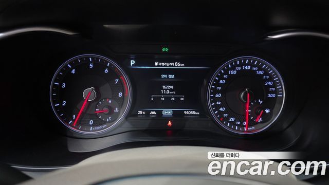 Genesis G70 2020 — photo 11