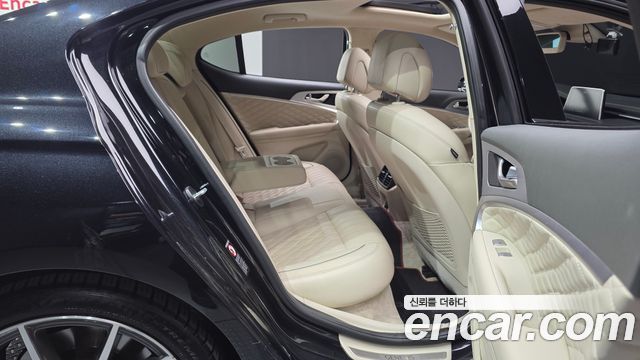 Genesis G70 2020 — photo 17