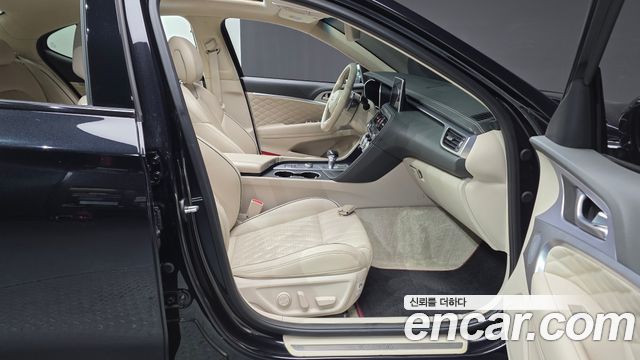 Genesis G70 2020 — photo 16