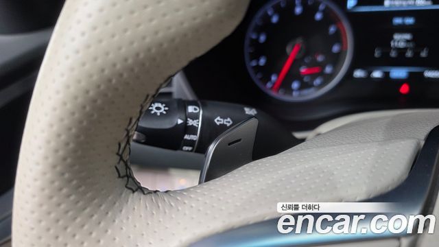 Genesis G70 2020 — photo 27