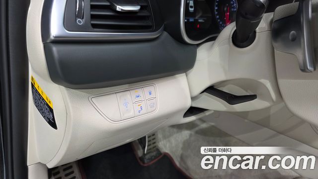 Genesis G70 2020 — photo 29