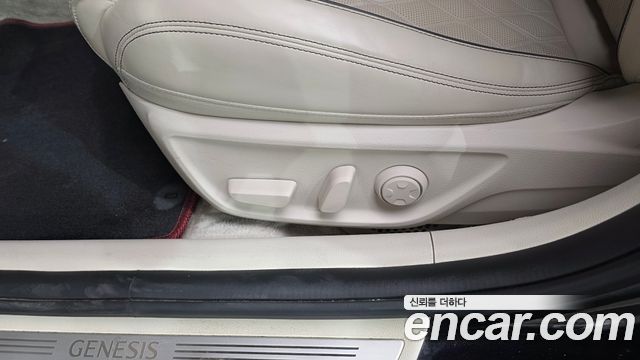 Genesis G70 2020 — photo 34