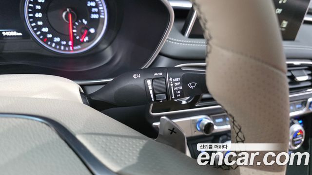 Genesis G70 2020 — photo 37