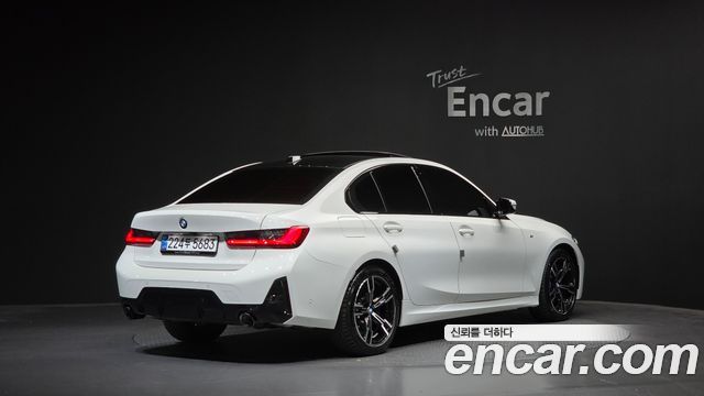 BMW 3-Series 2025 — photo 2