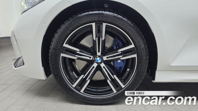 BMW 3-Series 2025 — photo 5