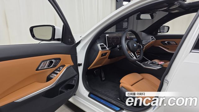 BMW 3-Series 2025 — photo 13