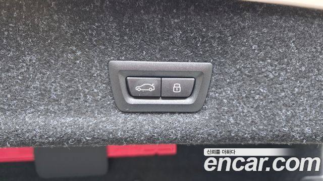 BMW 3-Series 2025 — photo 24