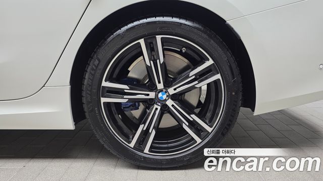 BMW 3-Series 2025 — photo 7