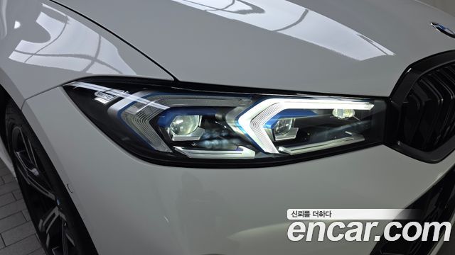 BMW 3-Series 2025 — photo 8