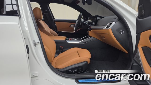 BMW 3-Series 2025 — photo 16