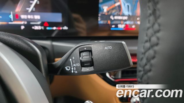 BMW 3-Series 2025 — photo 27