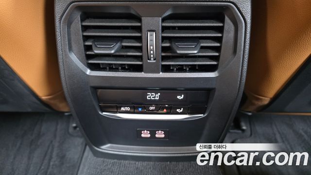 BMW 3-Series 2025 — photo 30