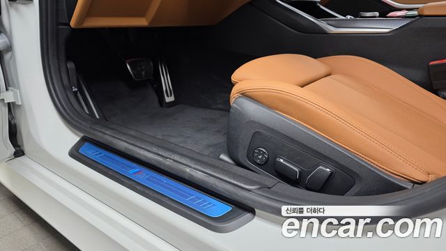 BMW 3-Series 2025 — photo 33