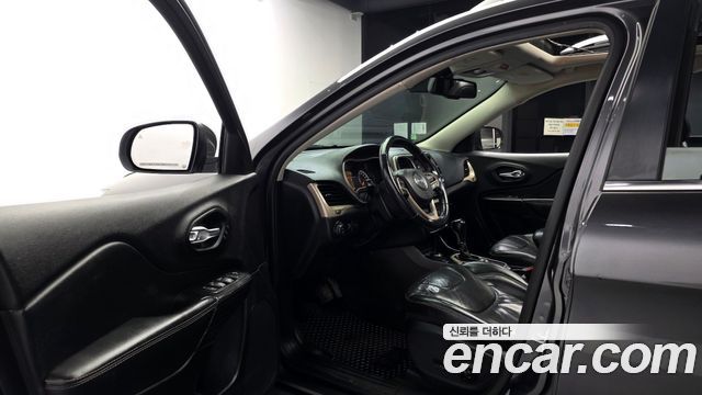 Jeep Cherokee 2014 — photo 10