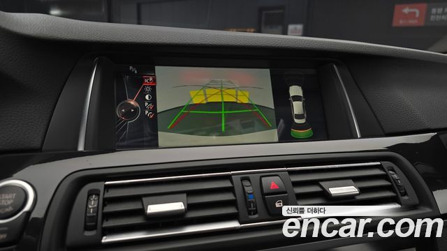 BMW 5-Series 2016 — photo 20