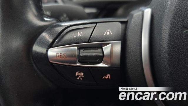 BMW 5-Series 2016 — photo 24