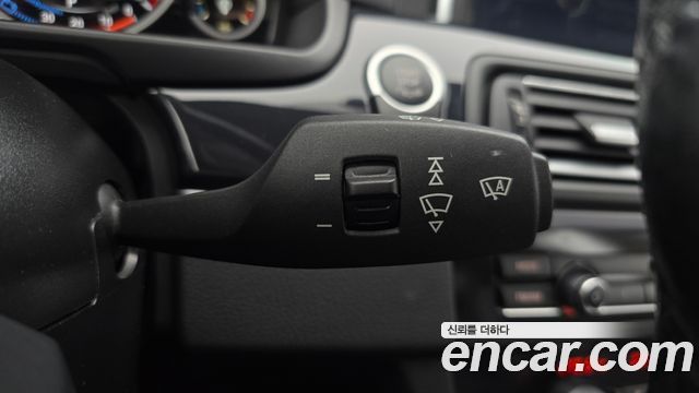BMW 5-Series 2016 — photo 26