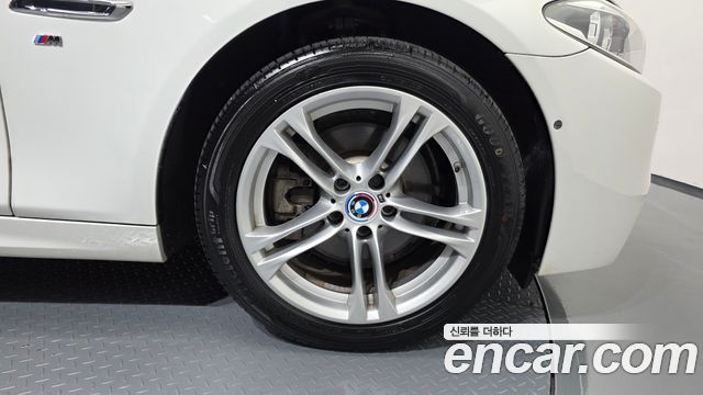 BMW 5-Series 2016 — photo 7
