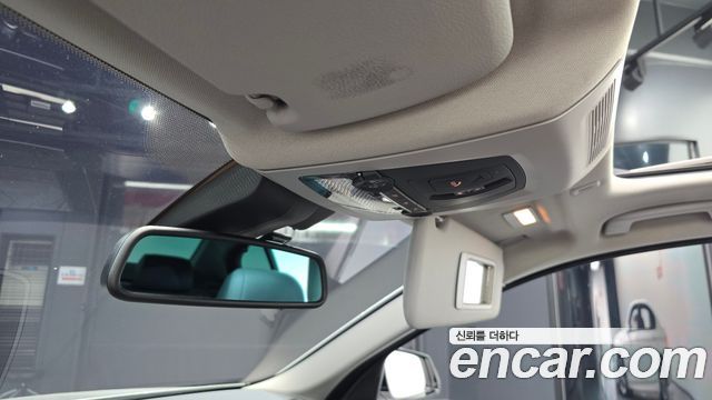 BMW 5-Series 2016 — photo 32