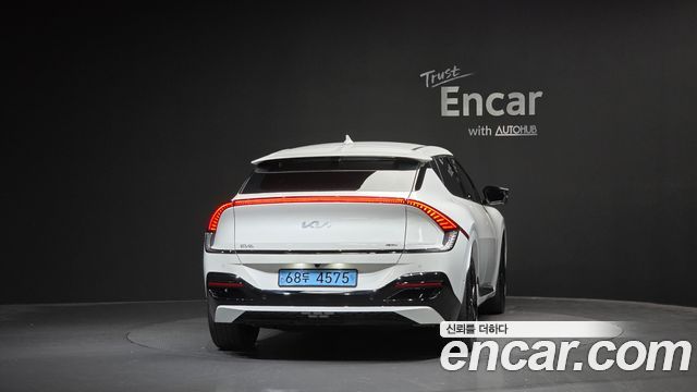 Kia EV6 2023 — photo 4