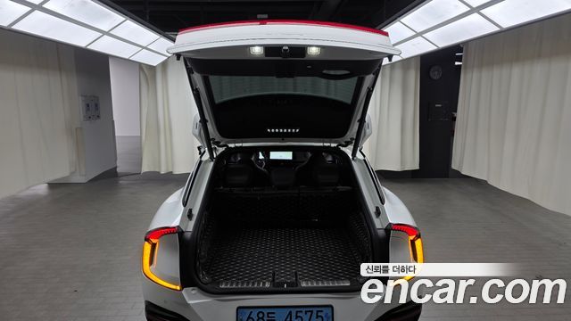 Kia EV6 2023 — photo 25