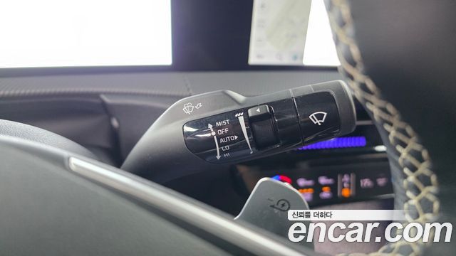 Kia EV6 2023 — photo 28