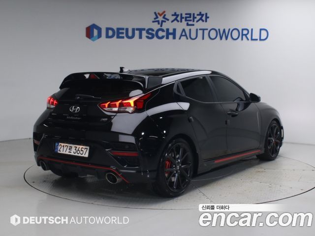 Hyundai Veloster 2021 — photo 2