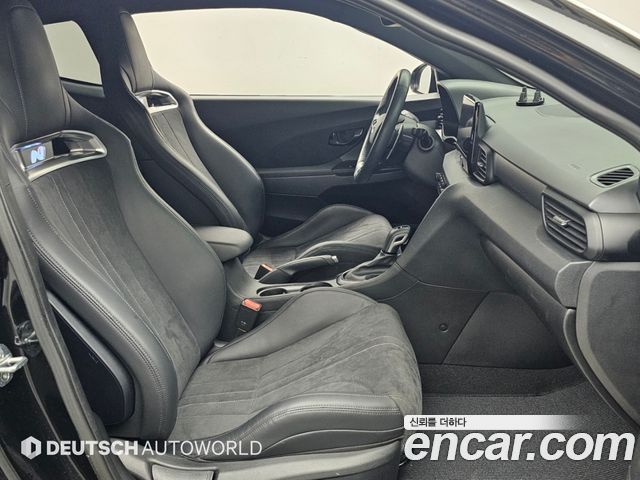 Hyundai Veloster 2021 — photo 10