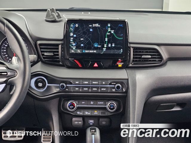 Hyundai Veloster 2021 — photo 14