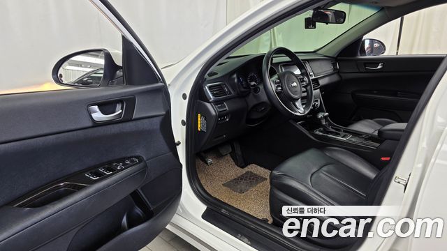 Kia K5 2016 — photo 10