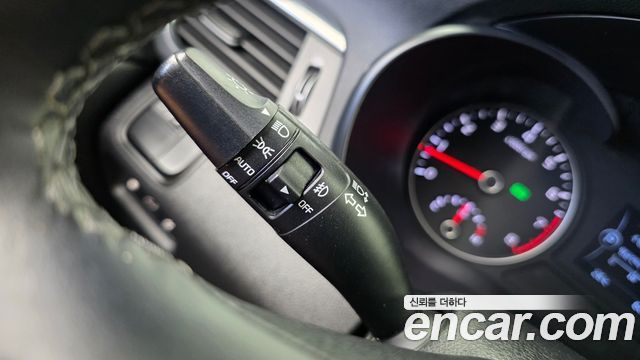 Kia K5 2016 — photo 19
