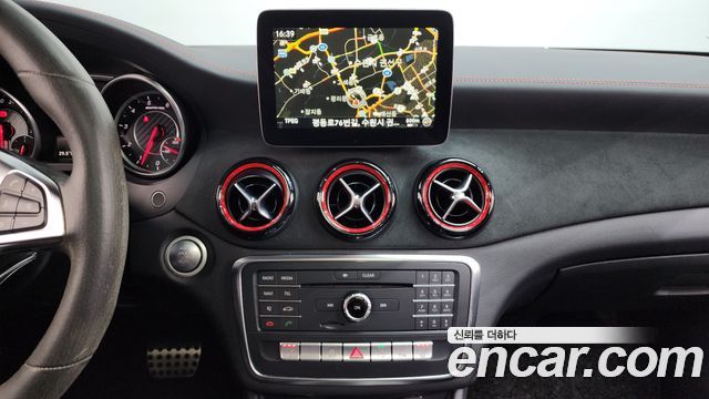 Mercedes-Benz CLA-Class 2017 — photo 13