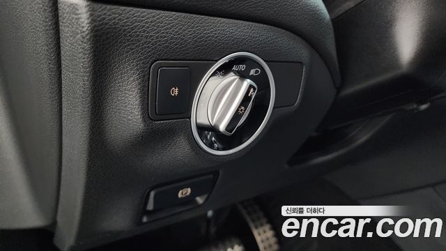 Mercedes-Benz CLA-Class 2017 — photo 19