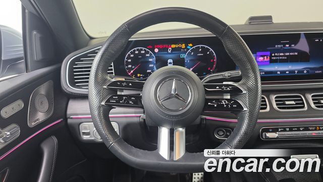 Mercedes-Benz GLE-Class 2023 — photo 19